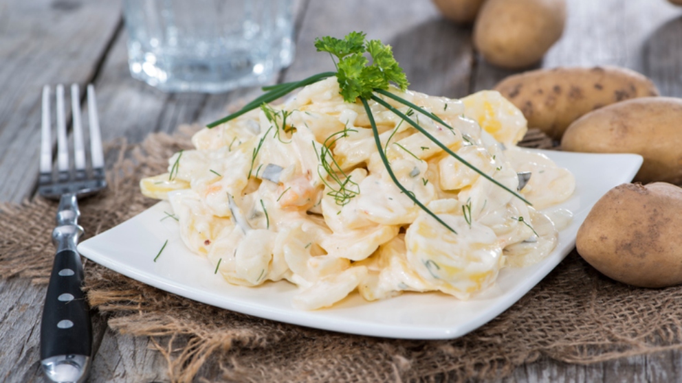 Receta de ensalada alemana de patatas o kartoffelsalat 6