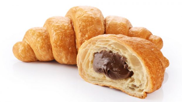 Receta de Croissants fáciles rellenos de nutella 4