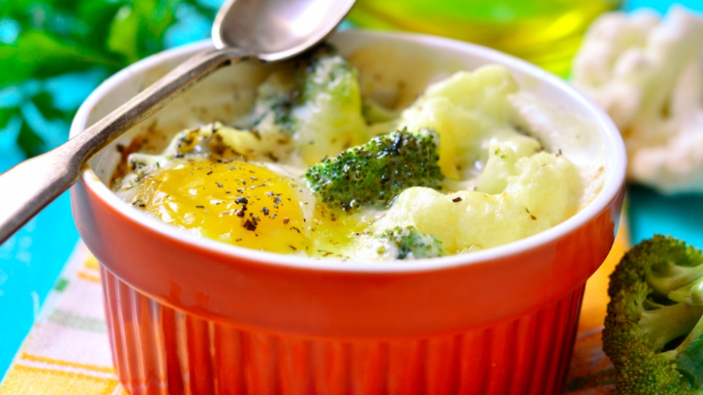 Receta de huevos con brócoli y salsa de mostaza 4
