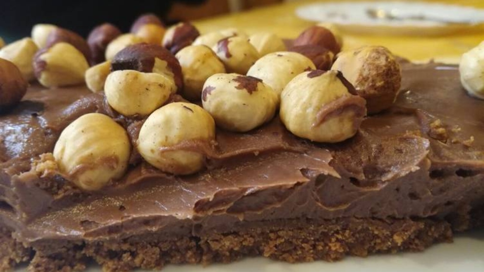 Receta de Tarta crujiente de chocolate y avellanas 4