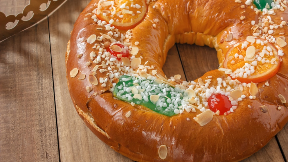 Receta de Roscón de Reyes relleno de almendra 1
