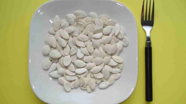 Pesto de semillas de girasol y semillas de calabaza.