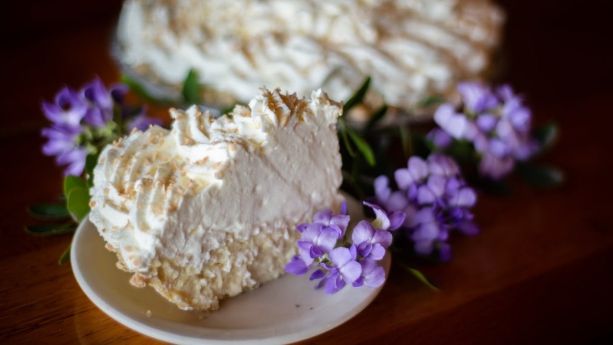 Receta de tarta de crema de coco y merengue 1