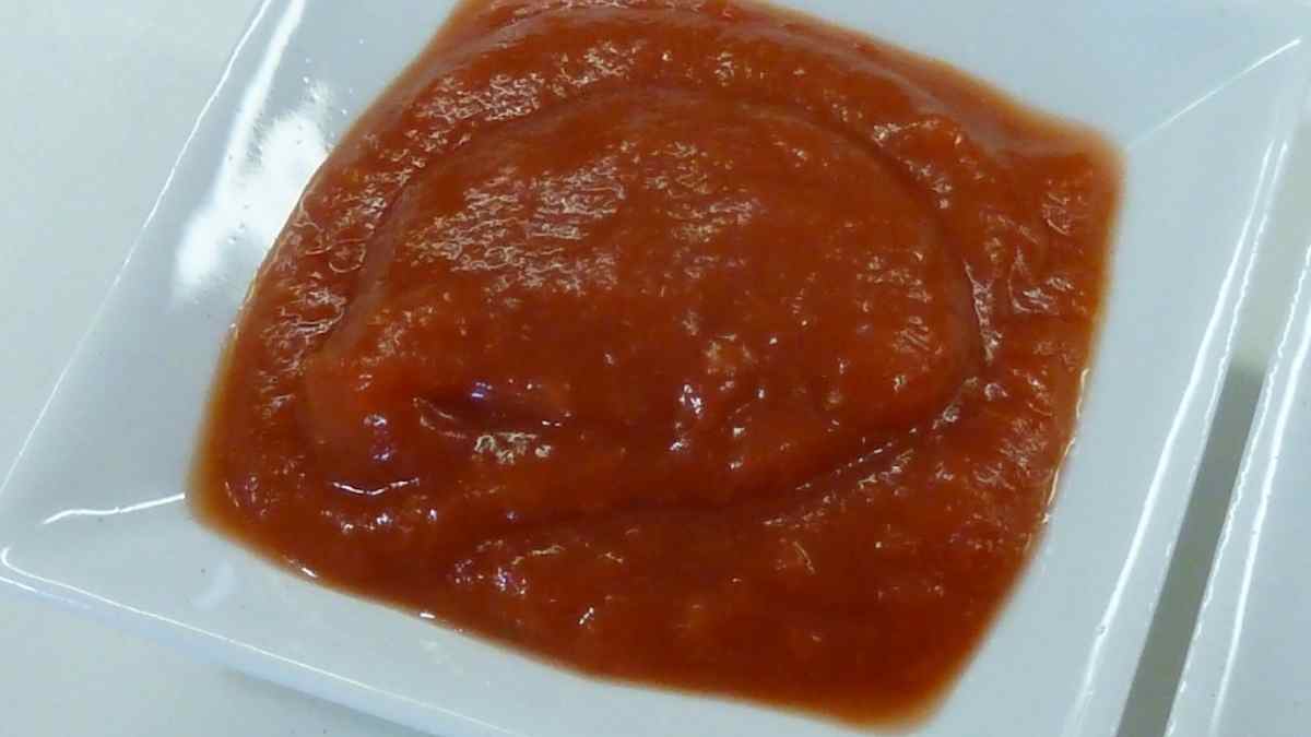 Receta de Salsa de tomate, chocolate y vermut 1