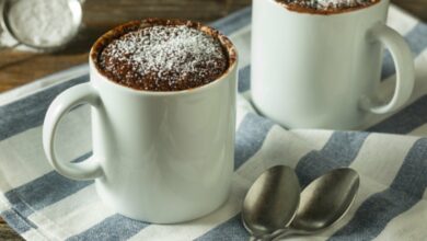 Mug cake vegano de chocolate y almendras 9