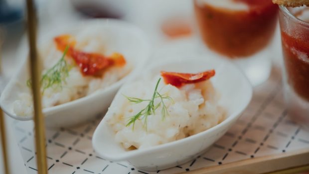5 ensalada de arroz fácil de preparar para una cena o comida rápida y ligera