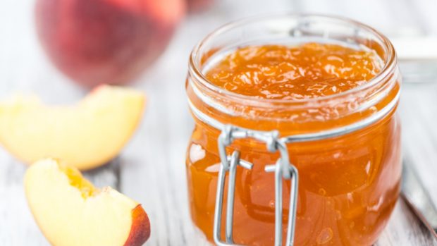5 recetas de mermeladas caseras para aprovechar las frutas de la nevera