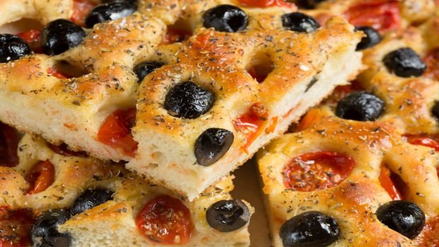 Las 5 mejores recetas de focaccia casera, la alternativa a la pizza de moda