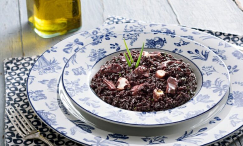 Las 5 recetas de arroz negro de restaurante para cocinar en casa 1