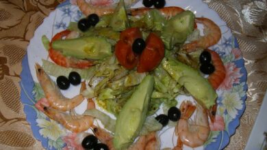 Ensalada de verduras con camarones y aguacate 5