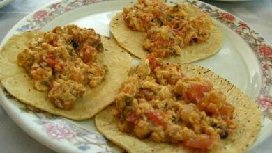 Sartenada de huevos con verduras y salsa de queso 1