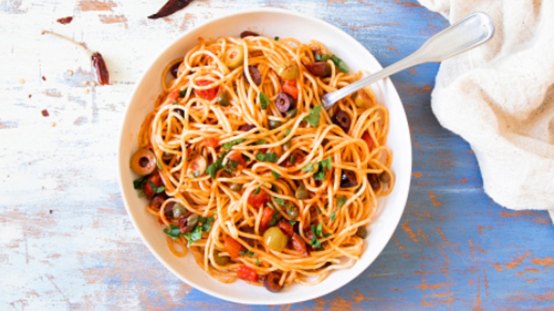 Salsa putanesca, receta auténtica para disfrutar de unos espaguetis 5