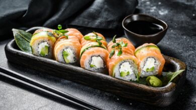 Sushi rápido con queso de untar y salmón ahumado, receta de verano 5