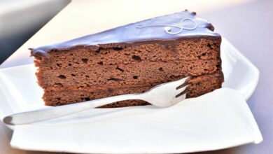 Tarta sacher al microondas, receta para amantes del chocolate lista en 10 minutos 15