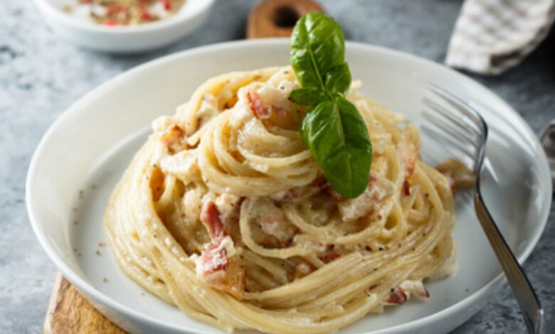 Espaguetis a la pimienta con jamón ibérico, receta fácil de preparar y deliciosa 1