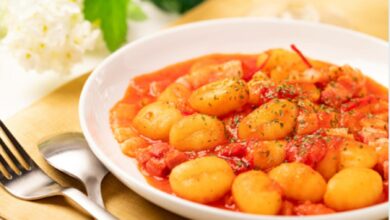 Patatas estofadas con pimentón, receta tradicional fácil de preparar 11