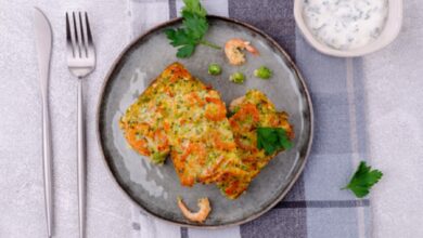 Tortilla de calabaza con langostinos, receta de cena ligera fácil de preparar 9