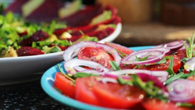 Carpaccio de tomate, queso parmesano y orégano, una receta vegetariana deliciosa 8