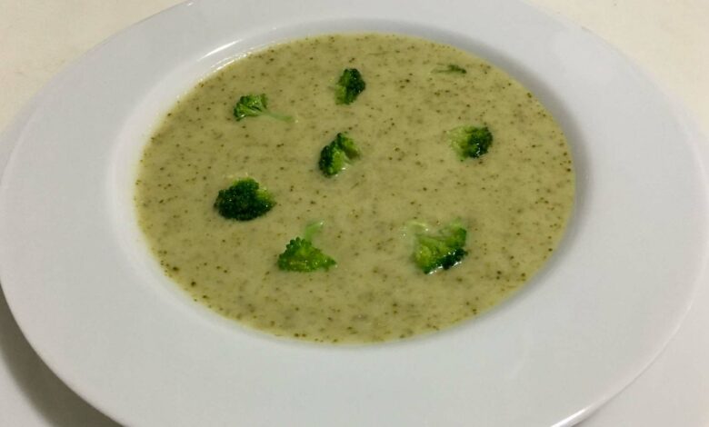Sopa de brócoli, receta casera 1
