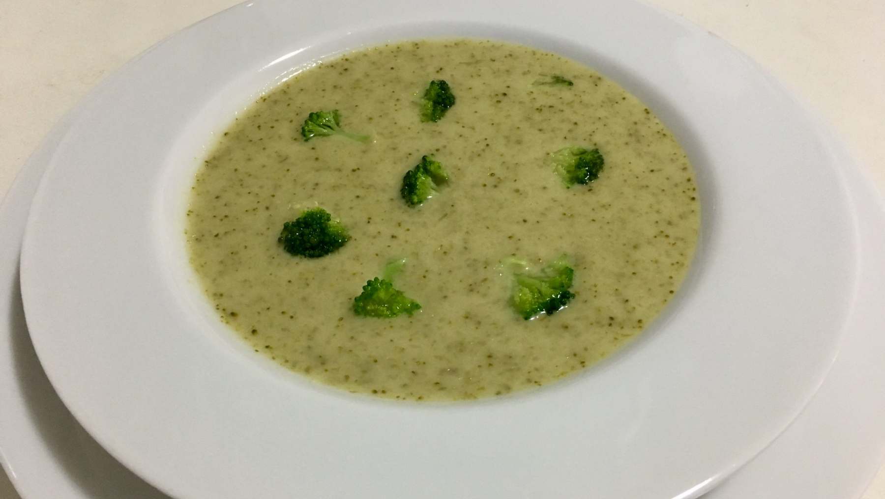 Sopa de brócoli, receta casera 4