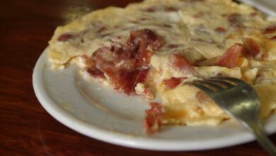 Tortilla de beicon y hojas de borraja 9