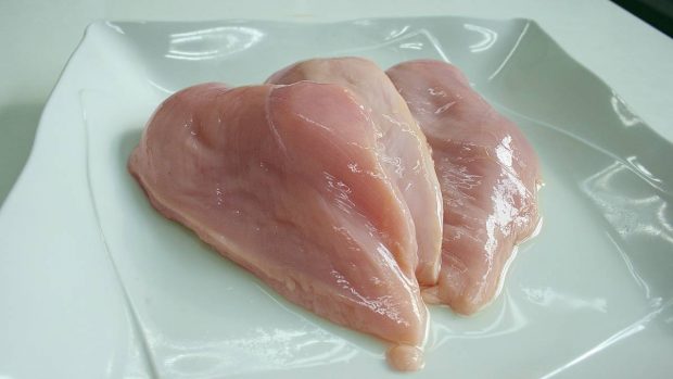 Pollo vasco, la auténtica receta del País Vasco francés