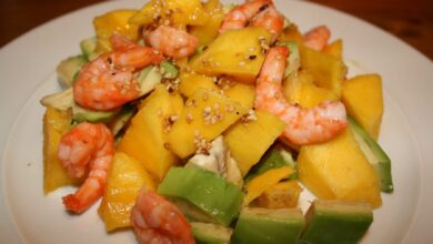 Poke de gambas, tofu, mango y melocotón 6