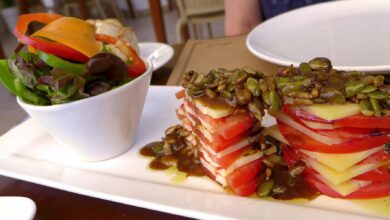 Milhojas de tomate y patata con pesto 7