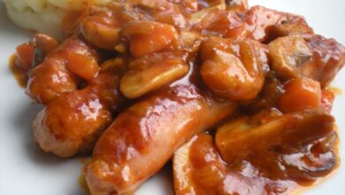 Receta casera de longaniza con salsa de tomate 6