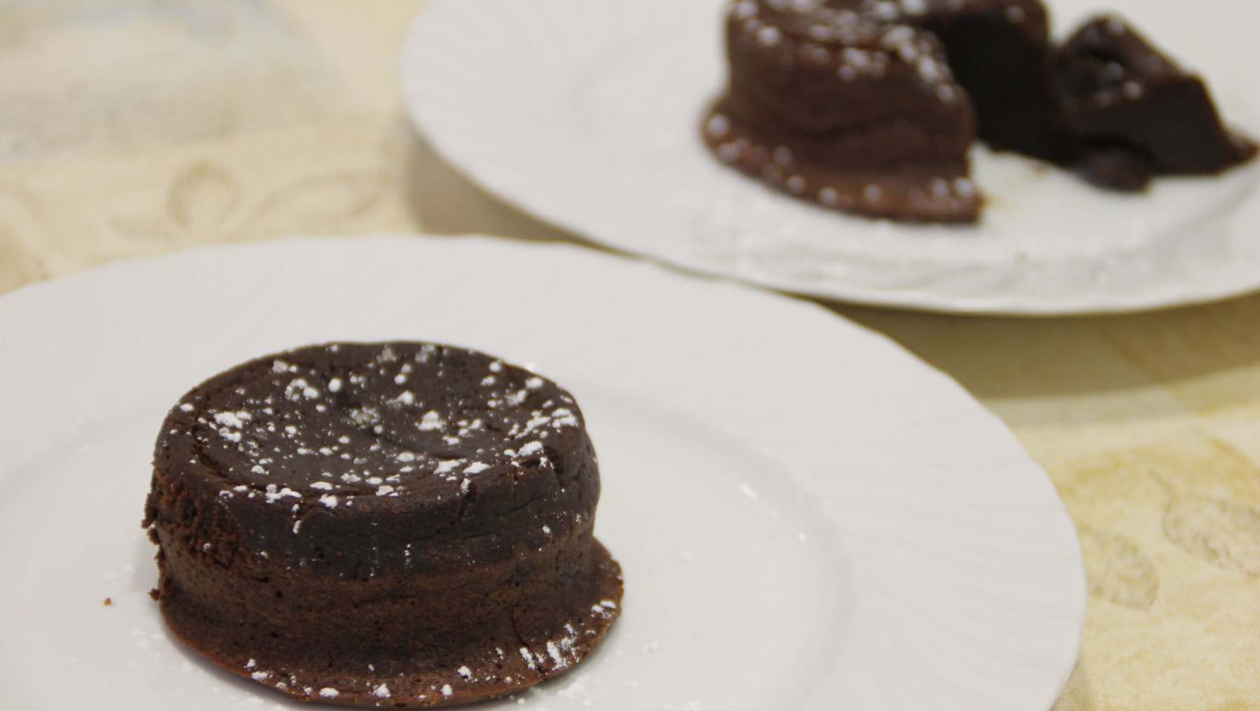Coulant de chocolate negro con salsa toffee: una receta espectacular 4