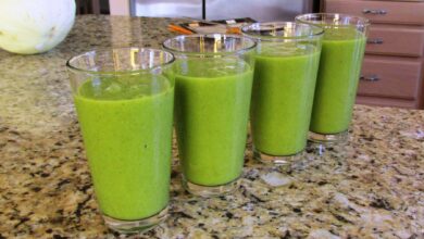 Receta de batido veraniego verde con cubitos de hielo de sandía 10