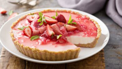 Tarta con mermelada de ruibarbo, fresas y masa sablée 3