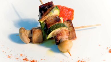 Brochetas de pescado, aguacate y mango 4