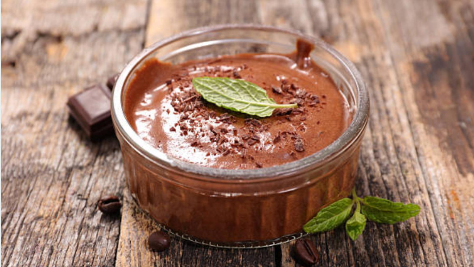 La receta de natillas caseras de chocolate más sana y rica 4