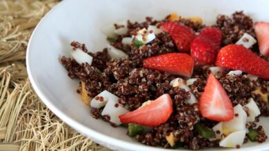 Receta de ensalada de quinoa con frutos del bosque 5