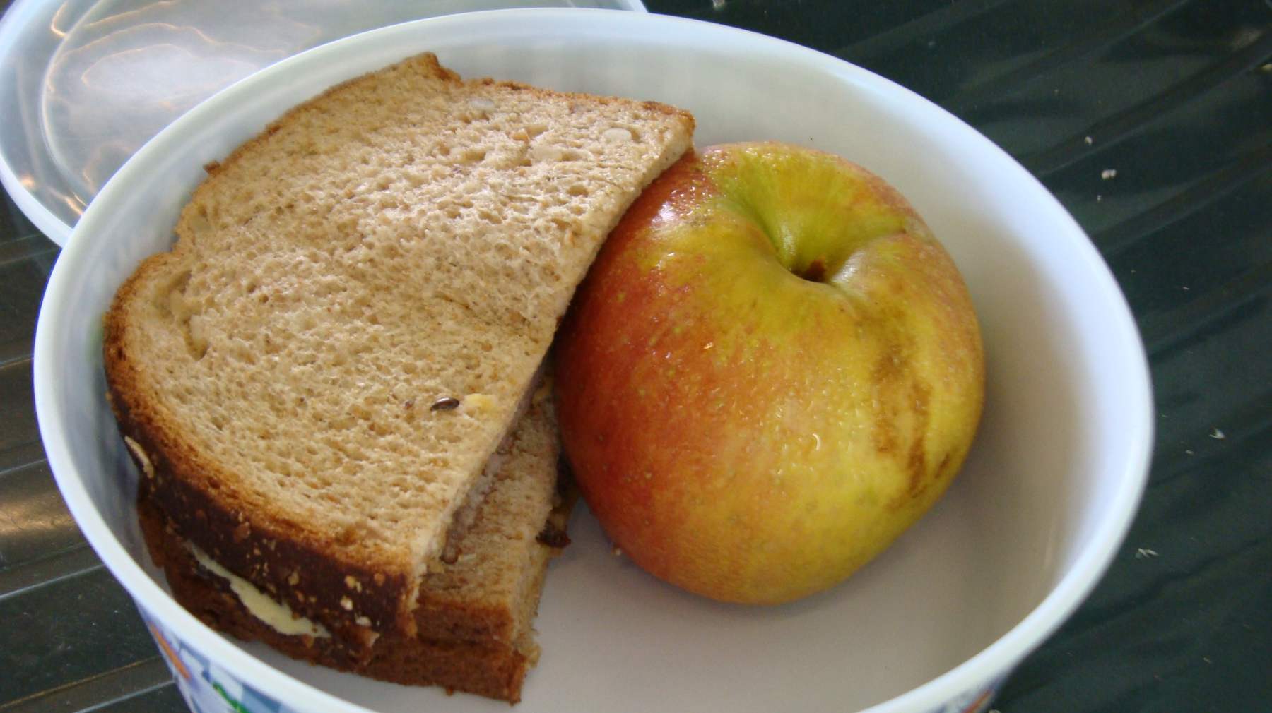Sándwich de manzana asada con toque de miso 4