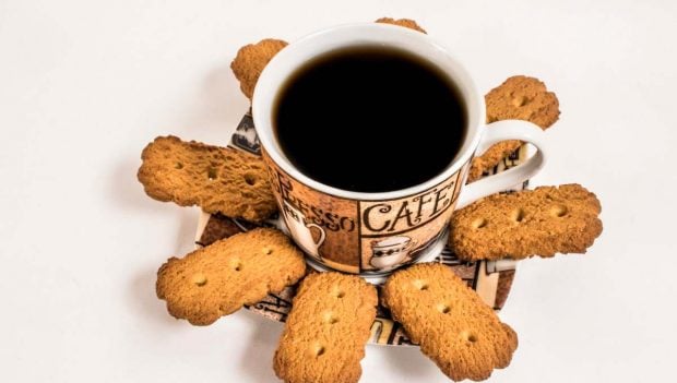café y galletas