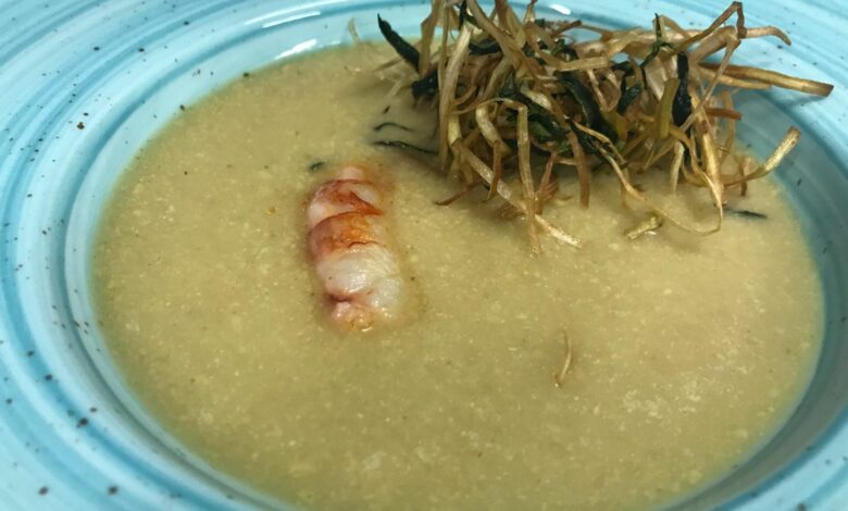 Receta casera de sopa de cebolla con camarones 1