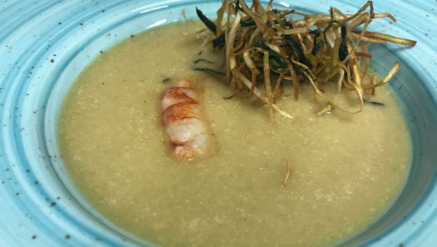 Receta casera de sopa de cebolla con camarones 4