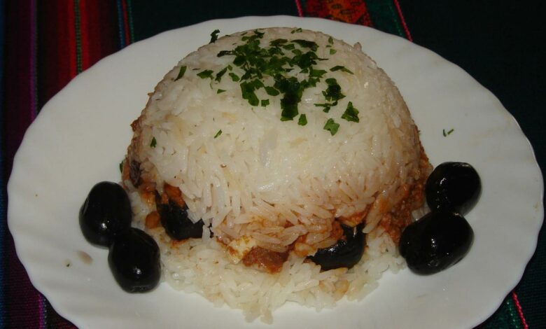 Receta peruana de arroz tapado 1