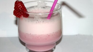 Saludable batido de fresa y leche de almendras 7