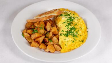 Tortilla de patatas con hierbas aromáticas 4