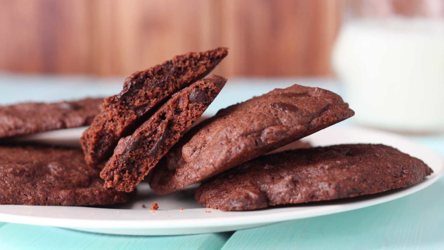 Exquisitas galletas de chocolate y dulce de leche 4