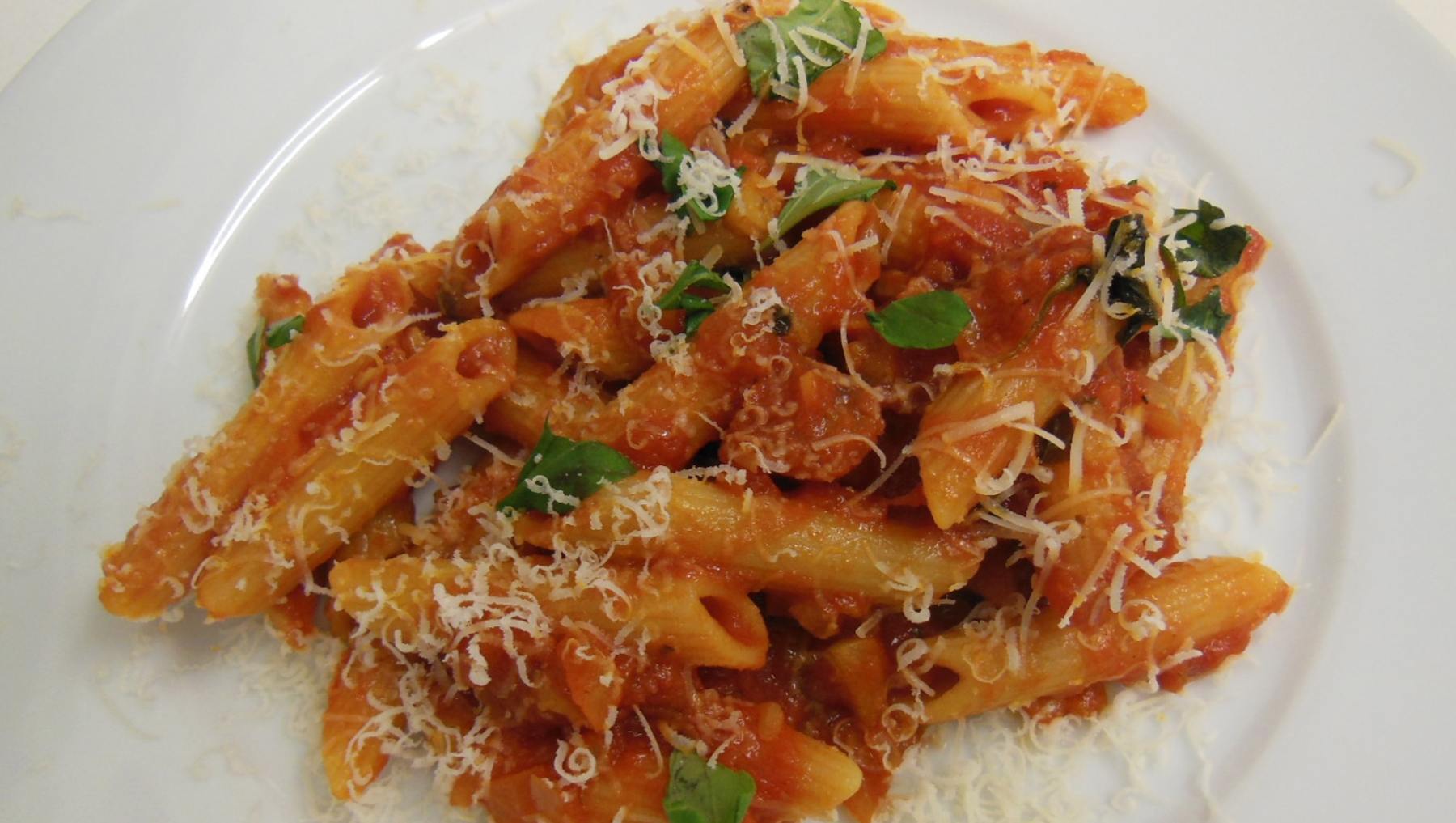 Receta de pasta con salsa de tomate y vodka 4