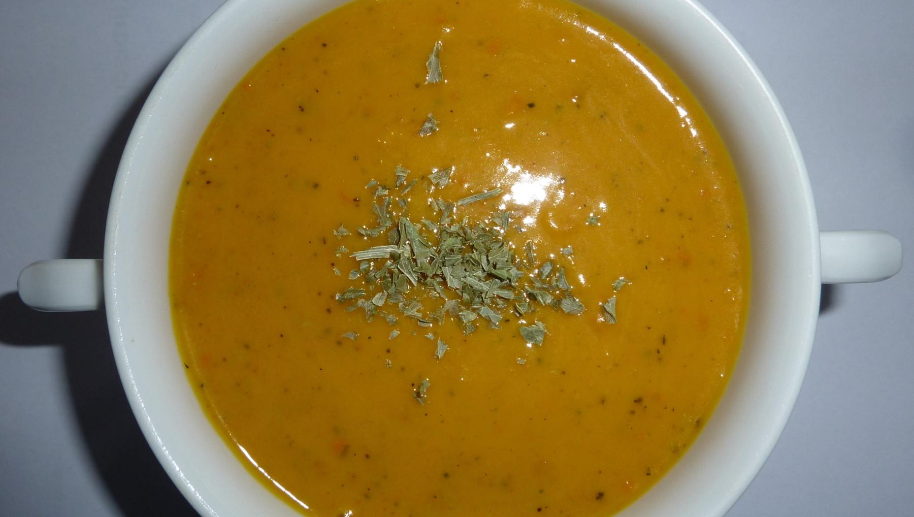 Crema de calabaza aromática con aceite de almendras 4