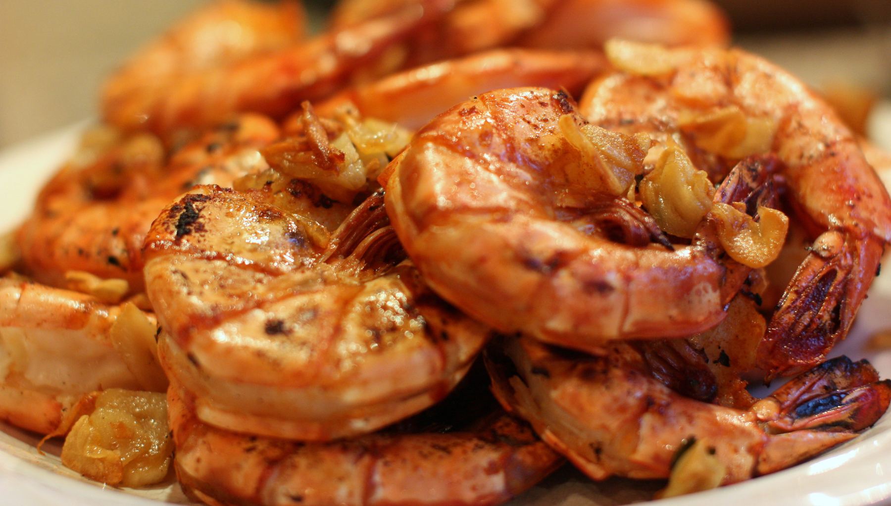 Gambas a la plancha con salsa de cítricos y albahaca 4