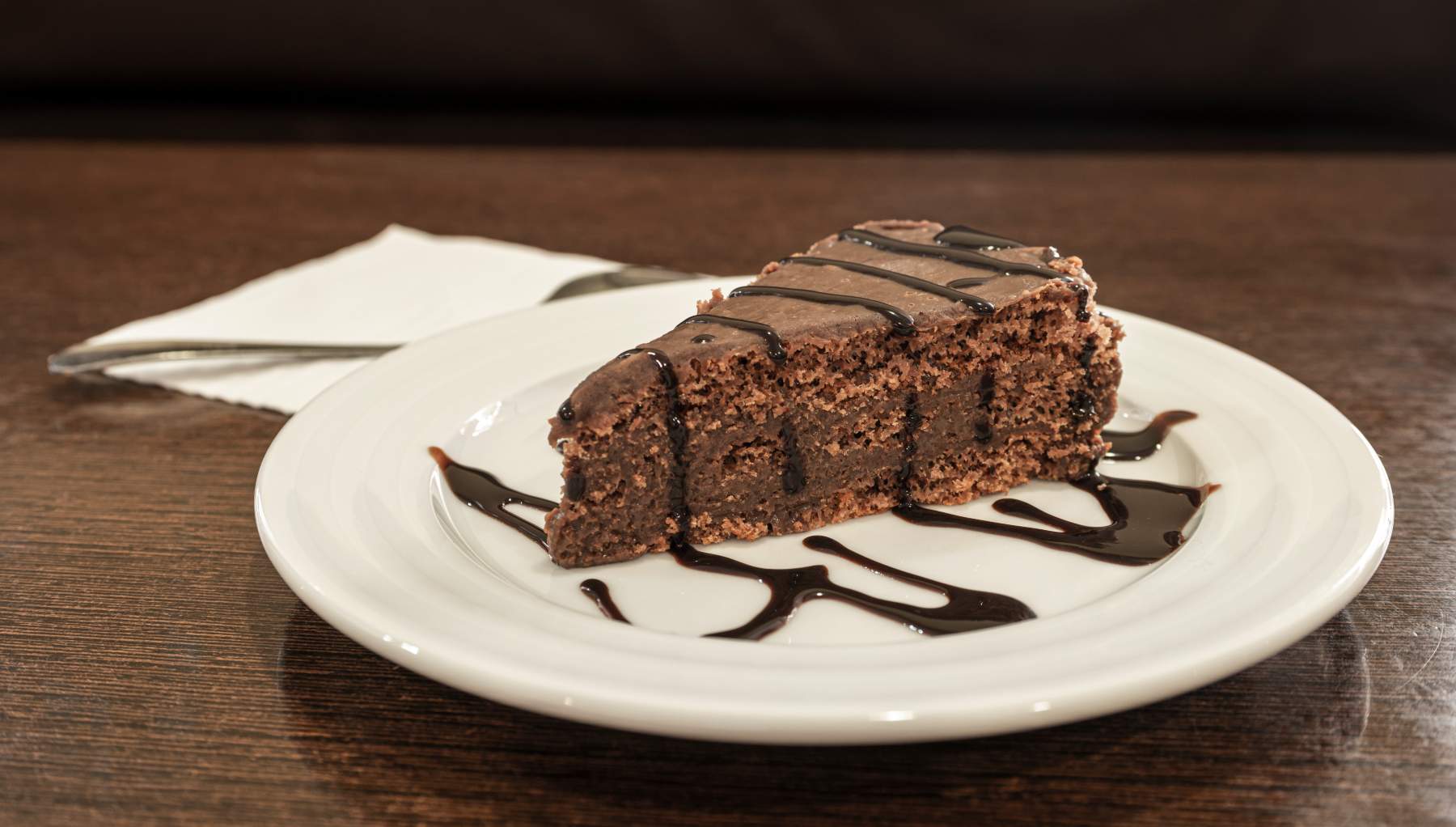 Tarta de caqui, cacao y almendras 4