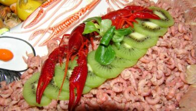 Receta de Kiwi relleno de marisco y salsa rosa 20