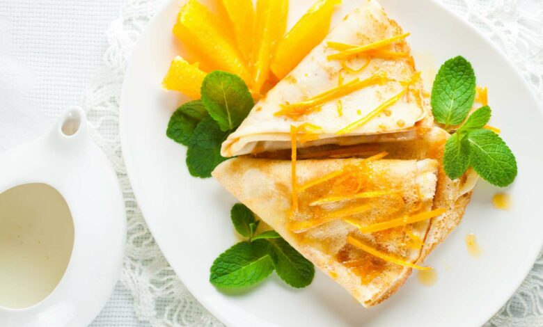 Crepes suzette con sorbete de mandarina y grand marnier 1