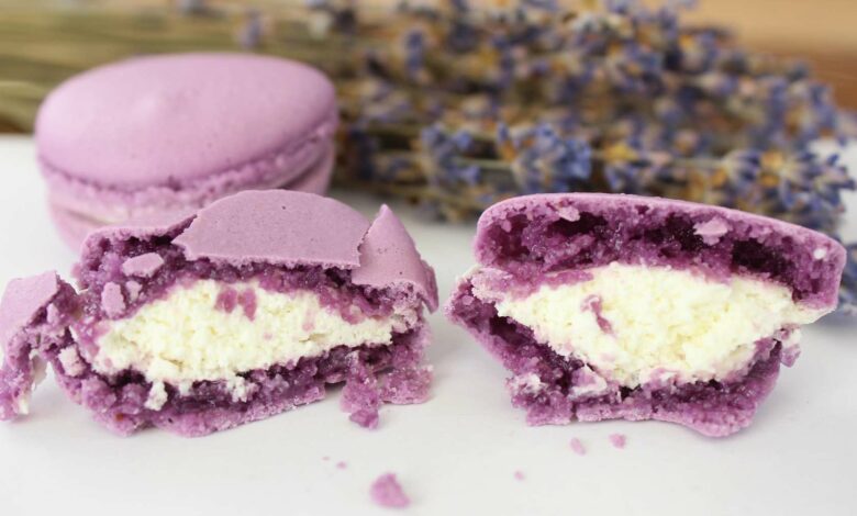 Macarons de lavanda con ganache de chocolate blanco y frambuesas 1